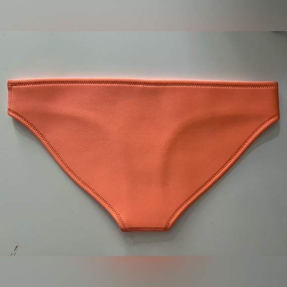 Neoprene neon orange swimsuit bottoms - Picture 2 of 3